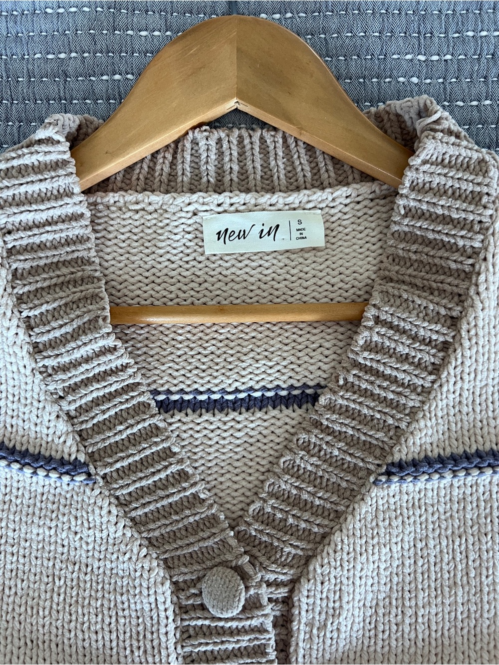 New In Oversized Beige Striped Open-Front Women's Cardigan Sweater - Picture 3 of 11